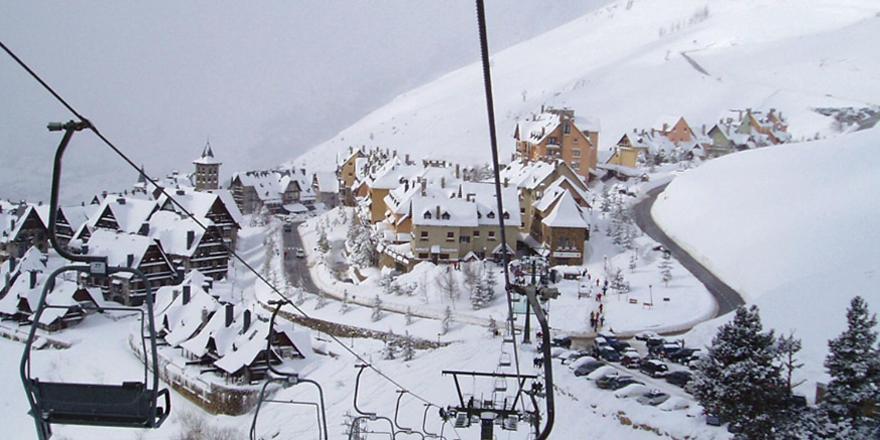 Hotel Chalet Bassibe Baqueira Beret Eksteriør bilde