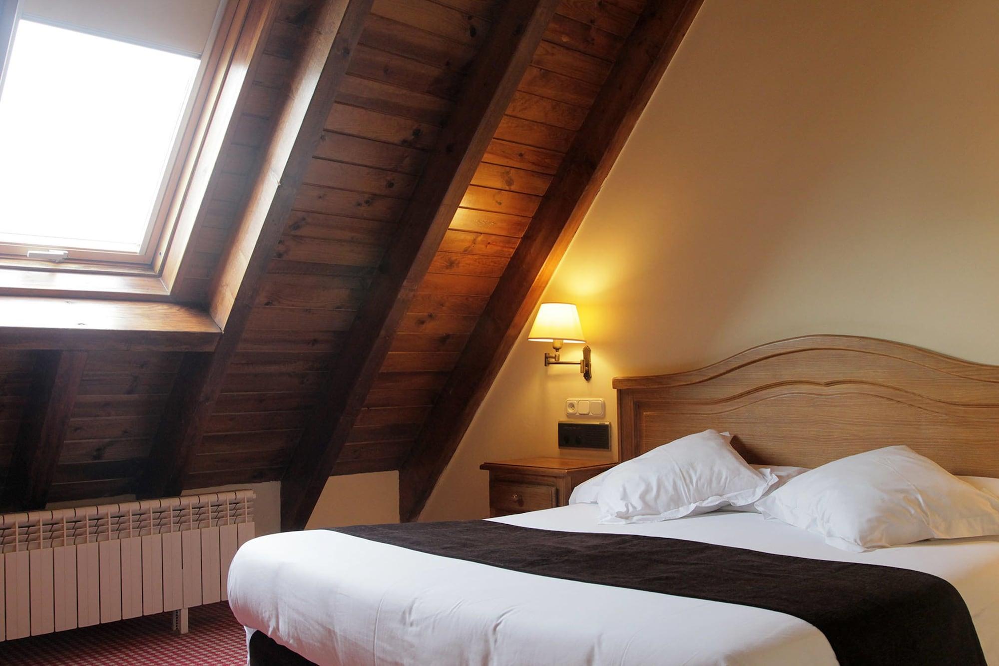 Hotel Chalet Bassibe Baqueira Beret Eksteriør bilde