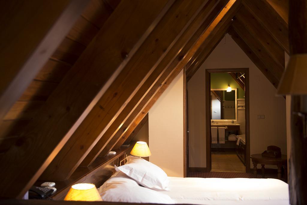 Hotel Chalet Bassibe Baqueira Beret Eksteriør bilde