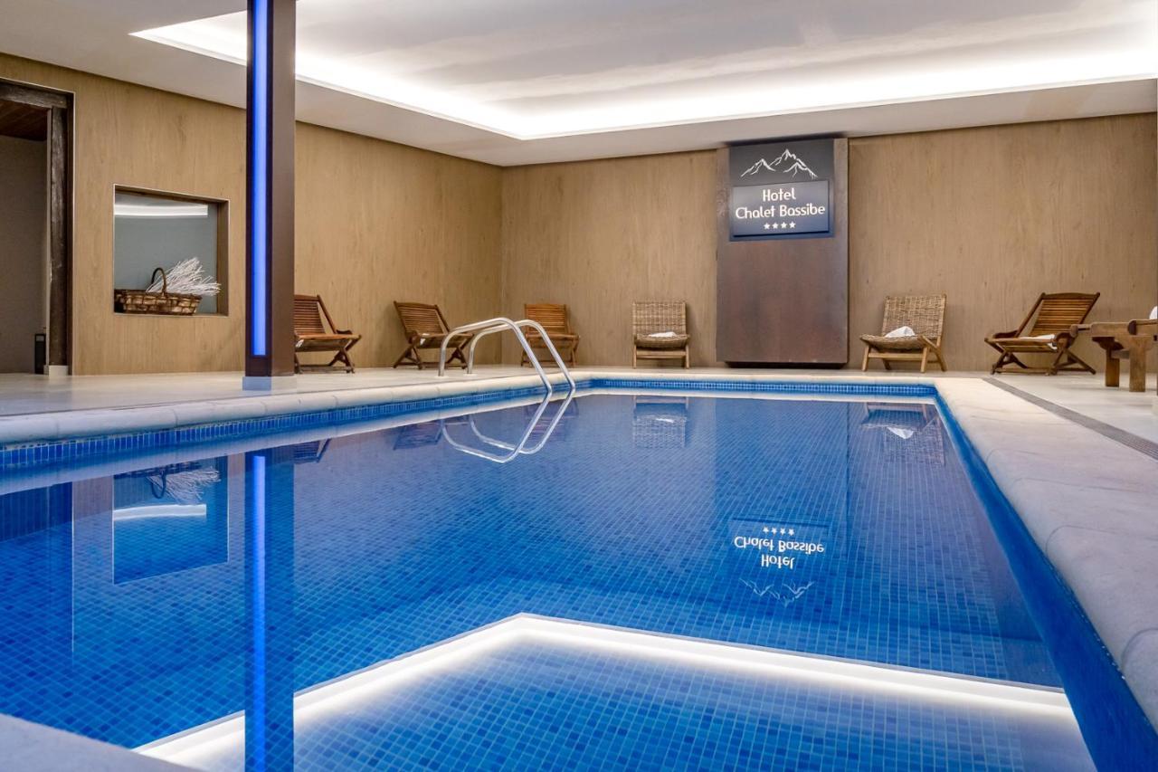 Hotel Chalet Bassibe Baqueira Beret Eksteriør bilde