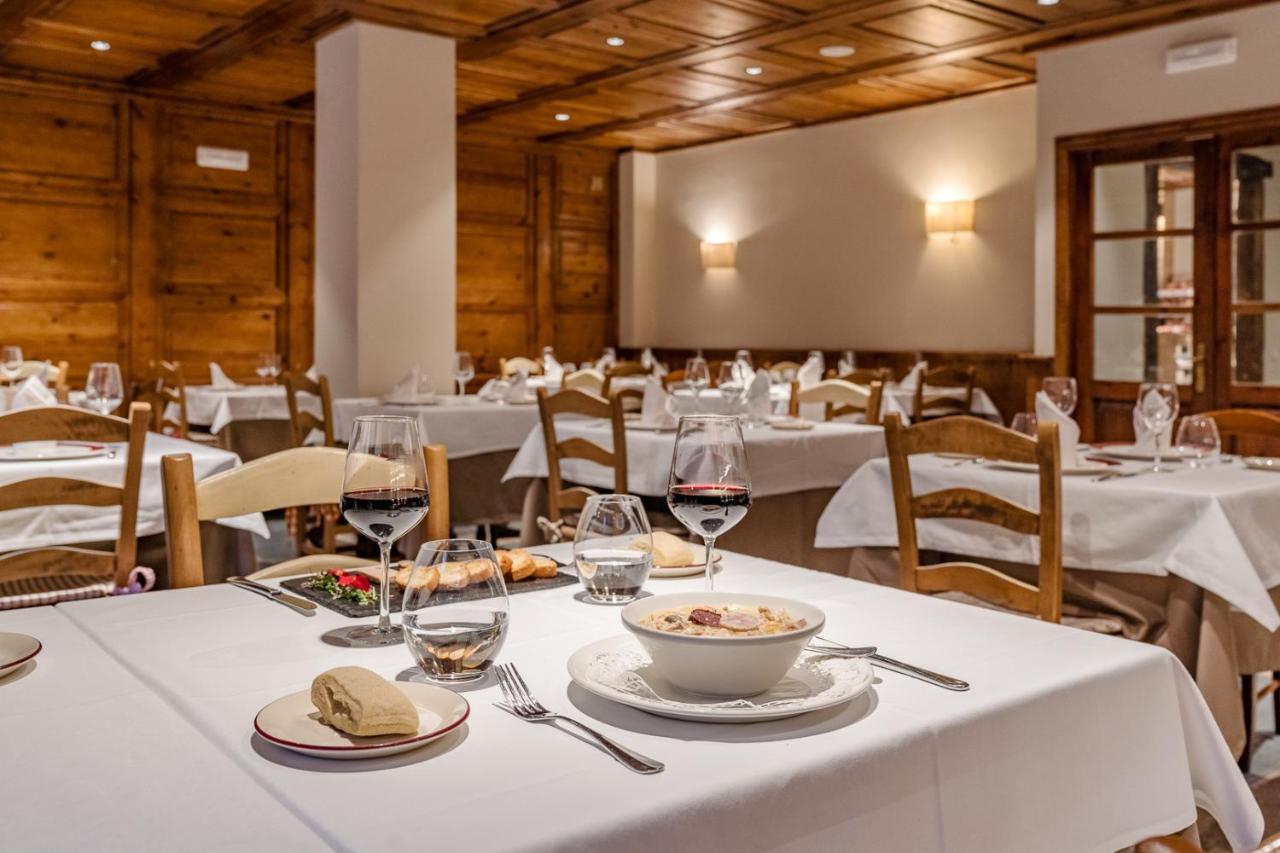 Hotel Chalet Bassibe Baqueira Beret Eksteriør bilde