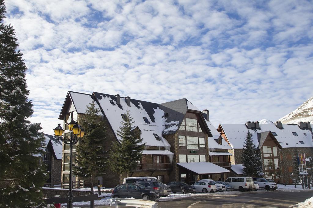 Hotel Chalet Bassibe Baqueira Beret Eksteriør bilde