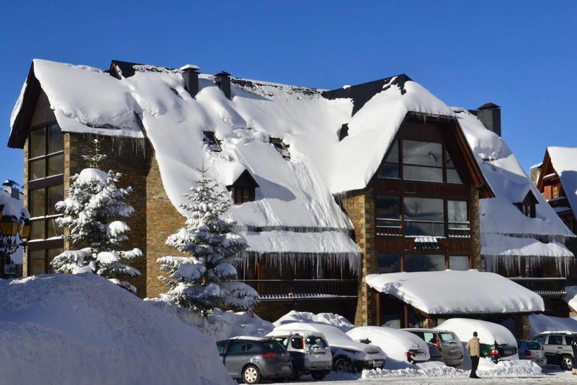 Hotel Chalet Bassibe Baqueira Beret Eksteriør bilde