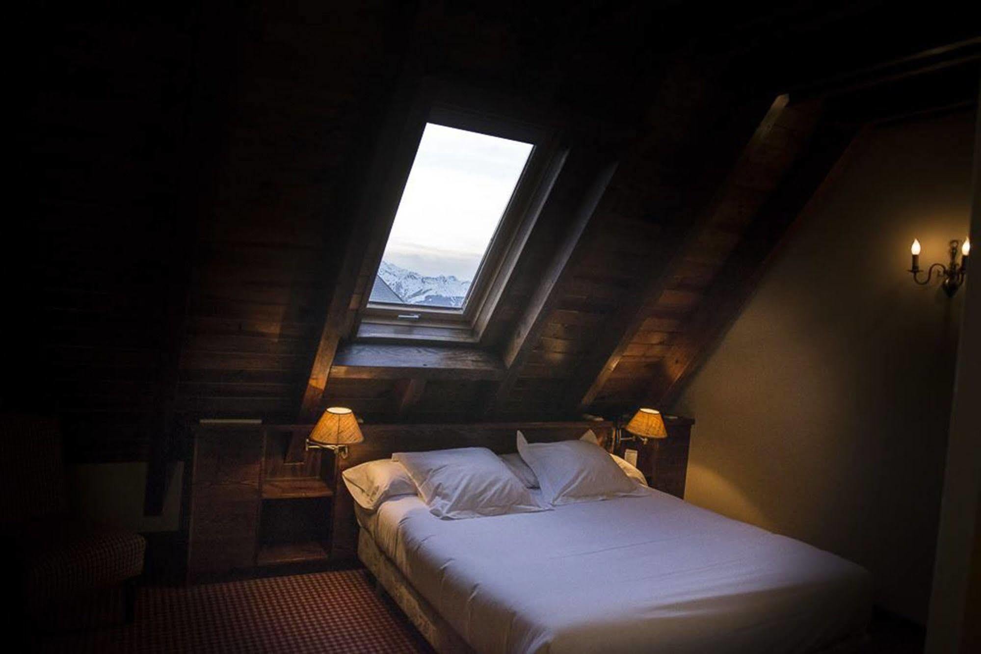 Hotel Chalet Bassibe Baqueira Beret Eksteriør bilde